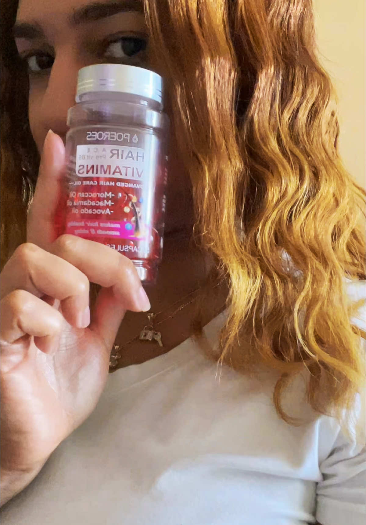 Le doy 10/10 por que lo que está a la vista no necesita espejuelos 🤭🤭 quedé encantada y un olor que tiene 🤭🤭 #poeroeshairoil #poeroeshairvitamins #TikTokLIVE #LIVE #parati 