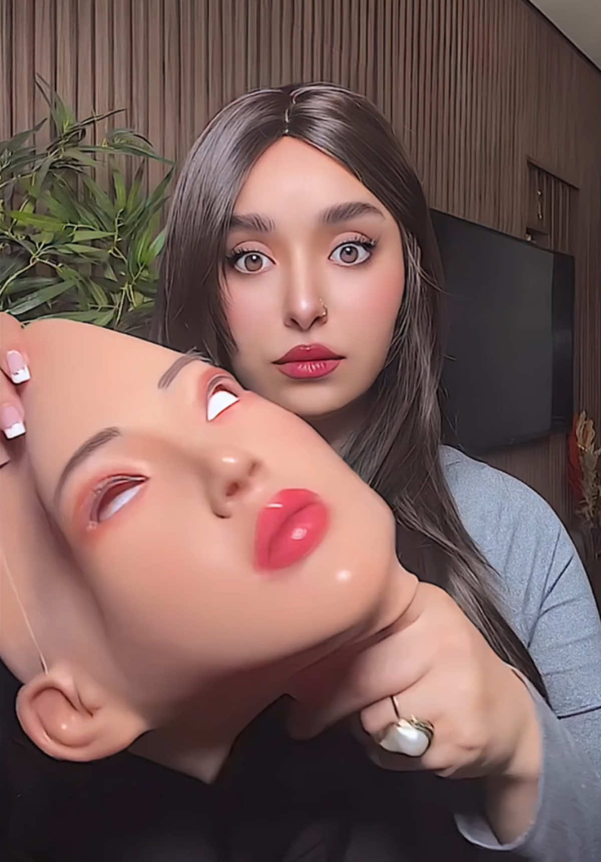 Silicone face mask 