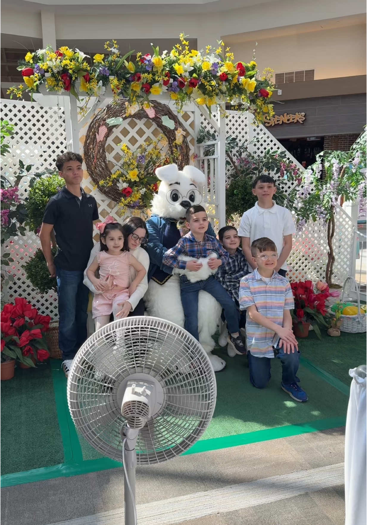 Angie and the twins are going to be in their 20s and I’ll still drag them for bunny pics 🤪 #fyp #fypシ #mom #momof7 #momsbelike #teacher #teacheronbreak #family #familythings #kids #Love #malls #easter #easterbunny #auntieannes #philly #phillytok @Auntie Anne’s Pretzels 