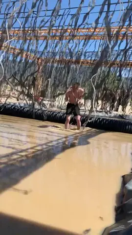 Who knew low hanging electric wires could be so much fun? 😈 Take on Electroshock Therapy at your next Tough Mudder event when you sign up today 💪 🔥 🔗Link in Bio🔗 #toughmudder #challenge