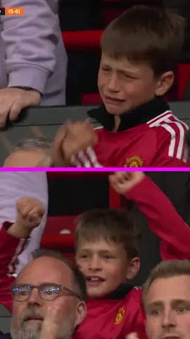 young Manchester United fan crying after Lyon score but later enjoyed United's comeback. #live manutdyoungfancrying #manutdvslyon #oldtraffordcomebacks 