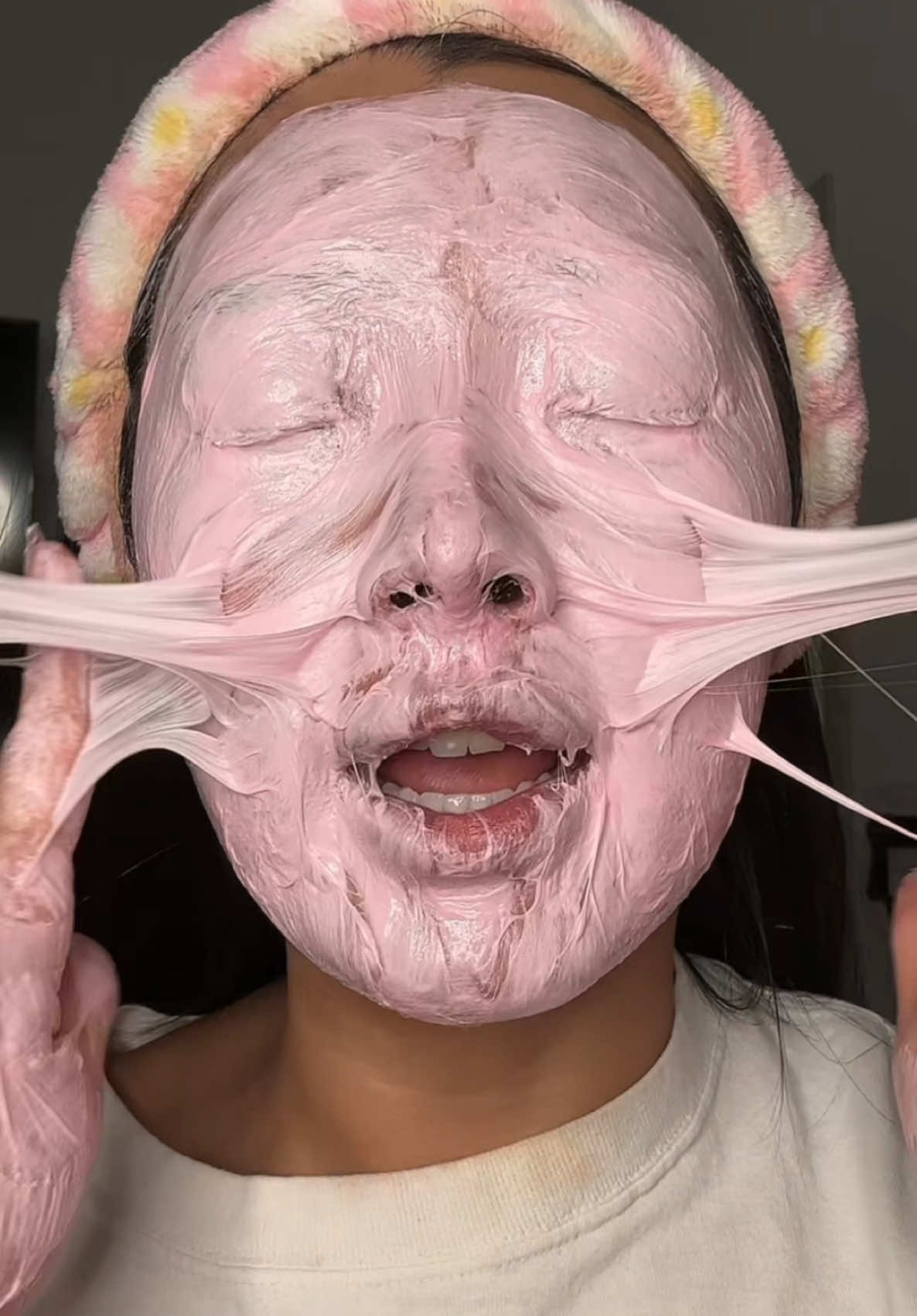 A CHEWY deep cleanser huhhhh??? #tiktokshopnewarrivals #tiktokshopmothersday #tiktokshoprestock #tiktokshopfinds #tiktokshopmemorialday #creatorboostcamp #tiktokmademebuyit #beauty #bubblegumcleanser #blackheads #darkspots #pores #glassskin #skintok #APRILSKINskincare #sephora #ulta @APRILSKIN USA 