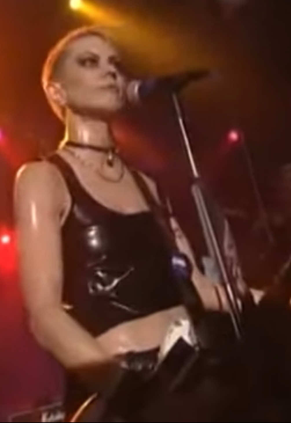 Joan Jett - Crimson & Clover (Live) #joanjett #crimsonandclover #music 