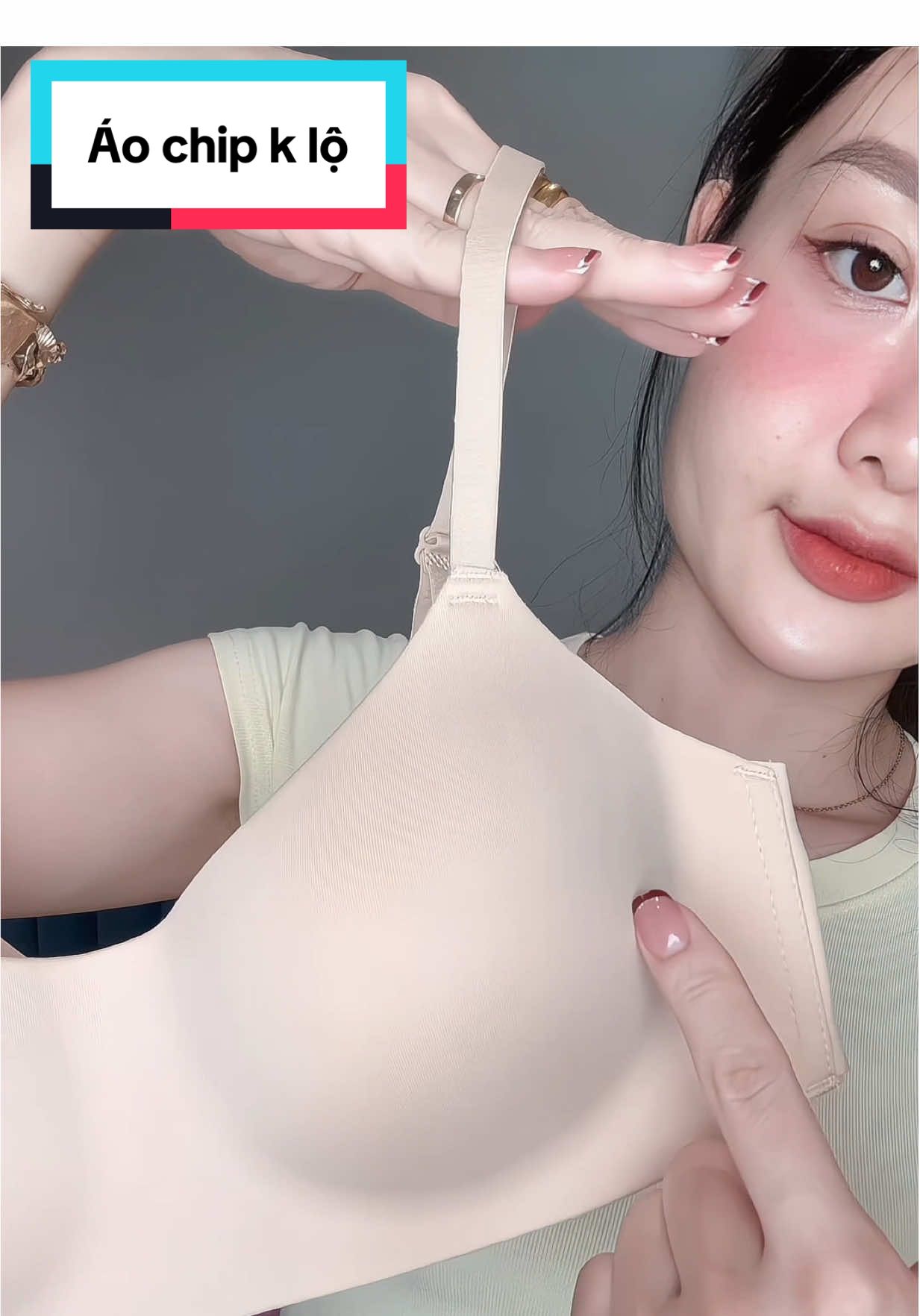 Áo chíp k lộ viền cho mom nào thích mặc áo ôm #aochip #aochipbau #mebimsua 