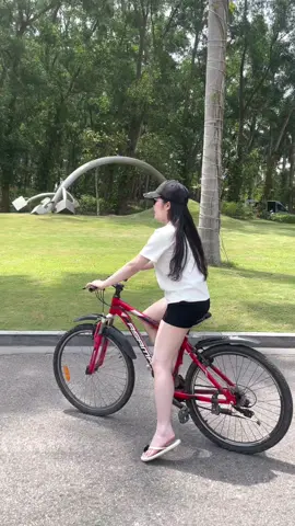 Đi flamingo Đại Lải nghỉ mát thôi mn. #fyp #xhuongtiktok #xhuong #xhtiktok #flamengo #xh #xhuongtiktok #fashion 