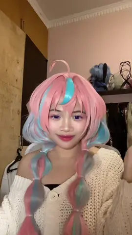 I had SOOOO much fun styling her wig 🩷🩷! Her cosplay is still coming so this is all i got so far TT  #varesagenshinimpact #varesa #hoyocreators #GenshinImpact #wig #wigstyling #cosplay #varesacosplay #fyp
