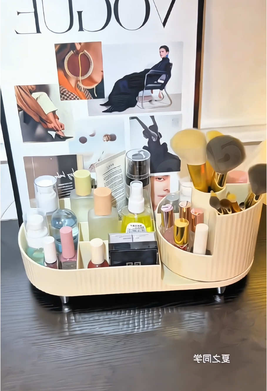 Kệ đựng đồ mũ phẩm kệ đựng đồ trang điểm nhiều ngăn xoay 360 độ #kedungmypham  #kedungdotrangdiem  #kedungdotrangdiemdeban  #kededodanang #kemypham #kemyphamdanang #xuhuongtiktok #lalap1995 