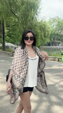 Kệ nghèo mà có kỉ niệm, đại đại đi😁😁