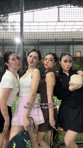 i don’t make the rules 🤷🏻‍♀️✨🏓🫶🏻 #bestiegoals #padel #bestfriendgoals #fitcheck #girlhood  