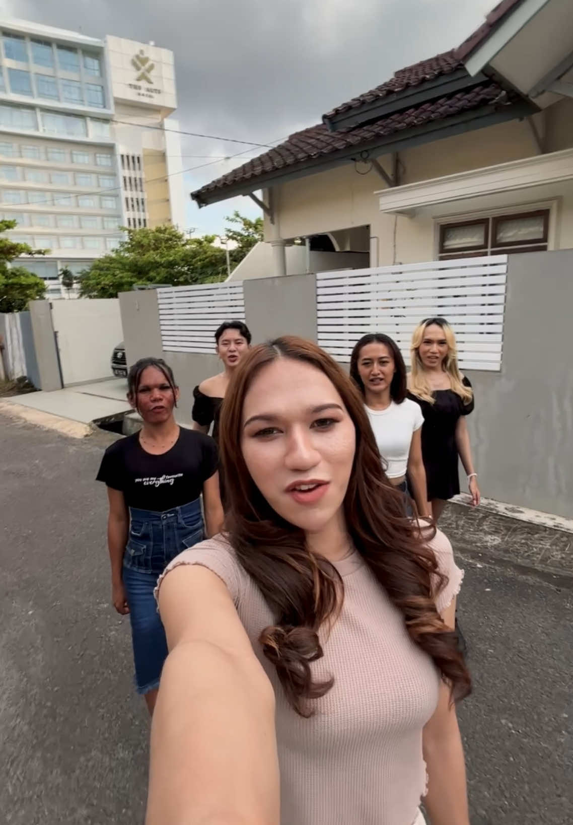 Harus tetep jual pukis ya gaes 🥰