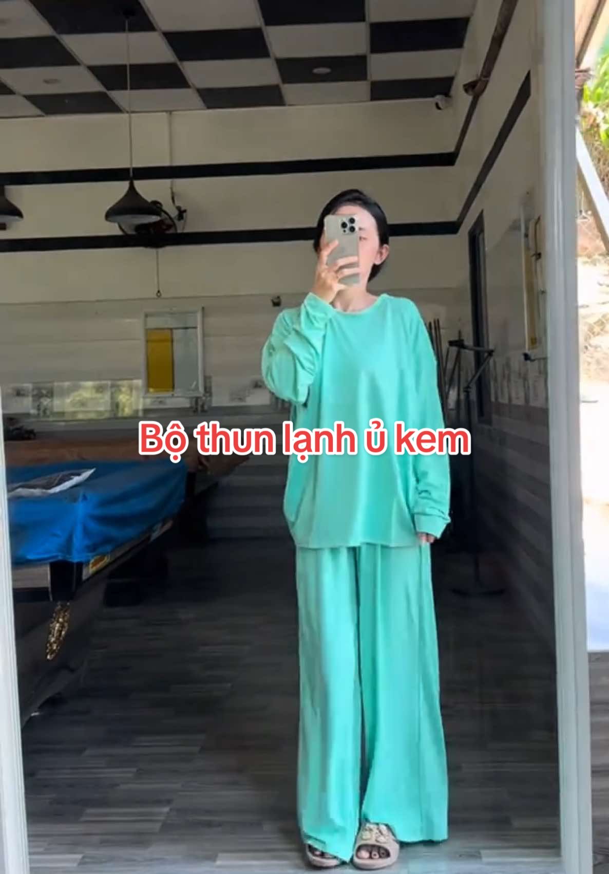 Mấy bộ này mặc vào tháng hè nắng nóng là i bài luôn mn ạ. Nhẹ nhàng dễ thở còn che chắn da đỡ nắng nóng , ủ kem hơi bị đỉnh