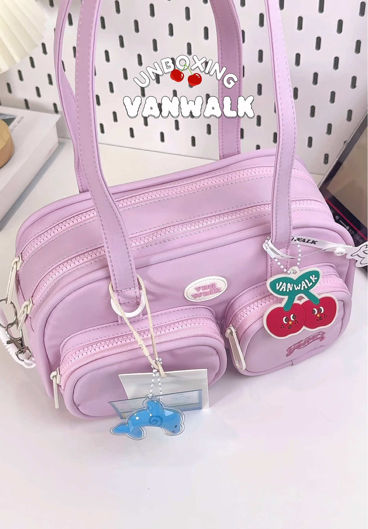 Từ đóng gói tới form dáng đường kim mũi chỉ hỏng có gì để ch.ê lun á mí bà🥹😍💕#tuixachtay #vanwalk #vanwalkbag #tuixachvanwalk #itabag #concertbag #clearbag #vanwalkitabag #tuixachnu#tiemtaphoacuachannie #unboxing #viral#xuhuong 