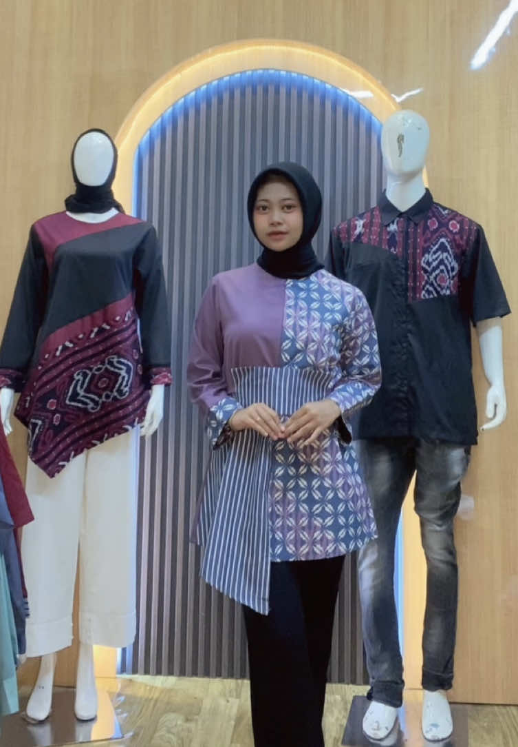 Ready ya guys jangan lupa join live😍🛍️👉🏻 #batikmodern #batikcouple #batikindonesia 