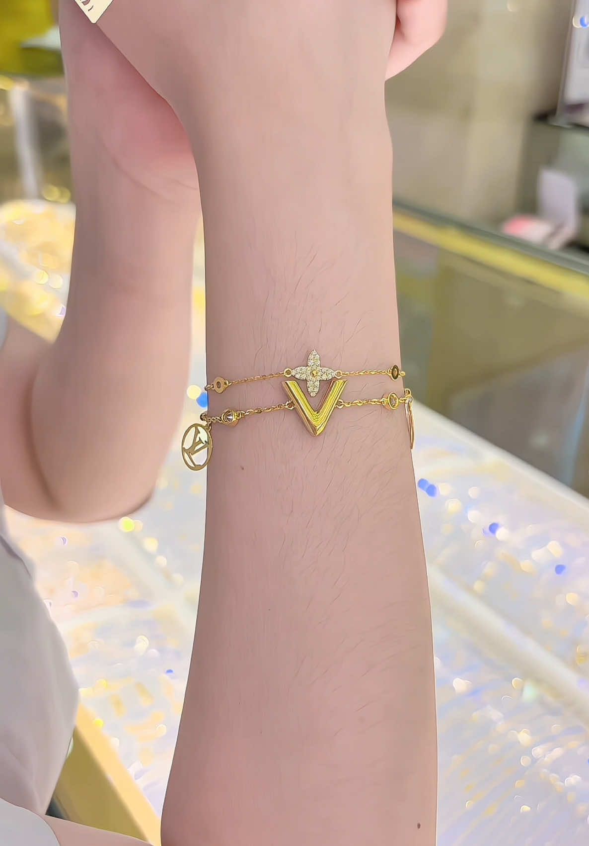 Lắc tay (610) #xuhuong #hiepthanhjewelry #kimphathiepthanh1 #xuhuongtiktok #trangsuc #quatang #610 #viral #fyp #lac 