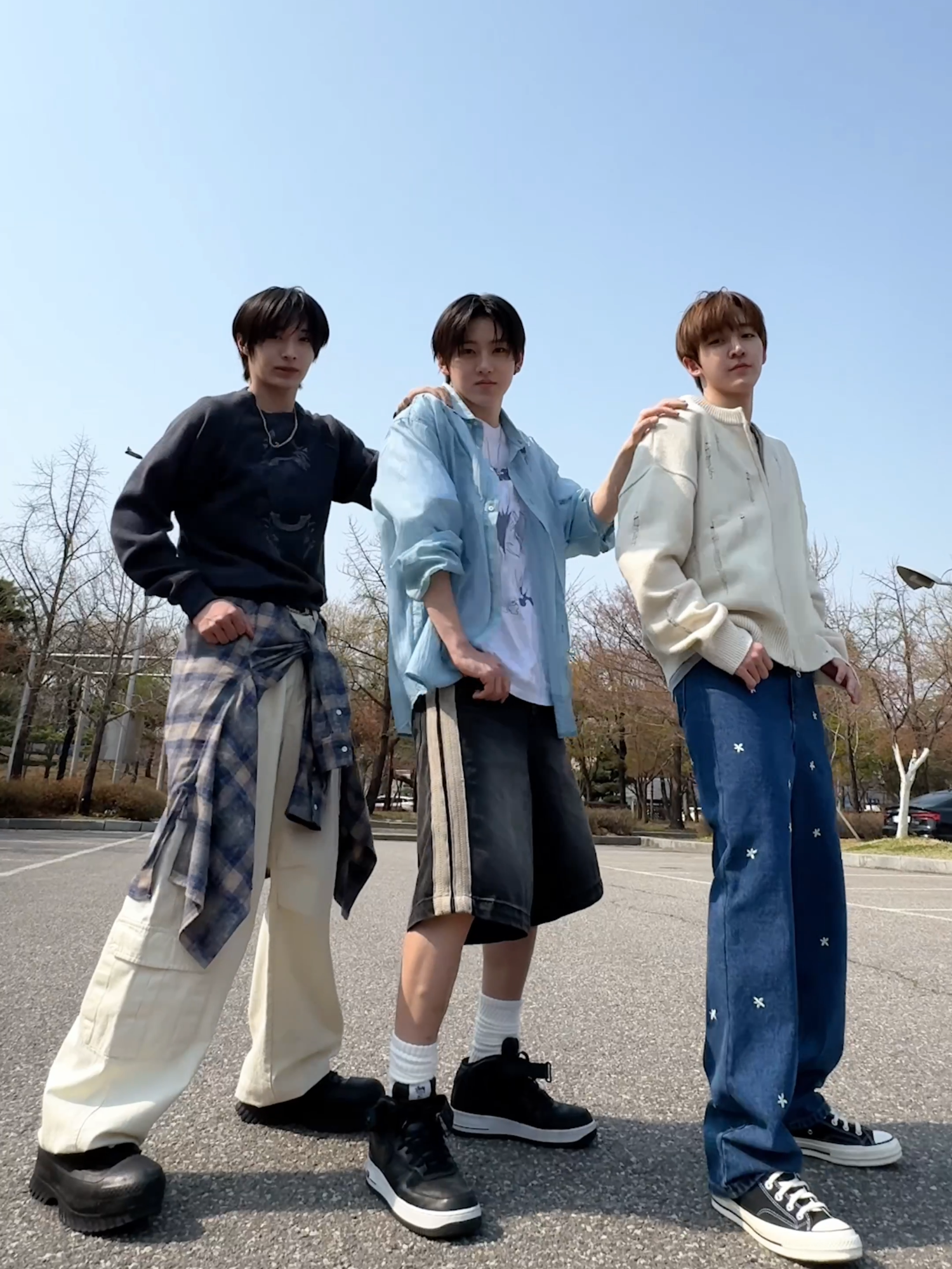 NEW TO ME 👟 #KickFlip #킥플립 #계훈 #동화 #동현 #Kyehoon #Donghwa #Donghyeon