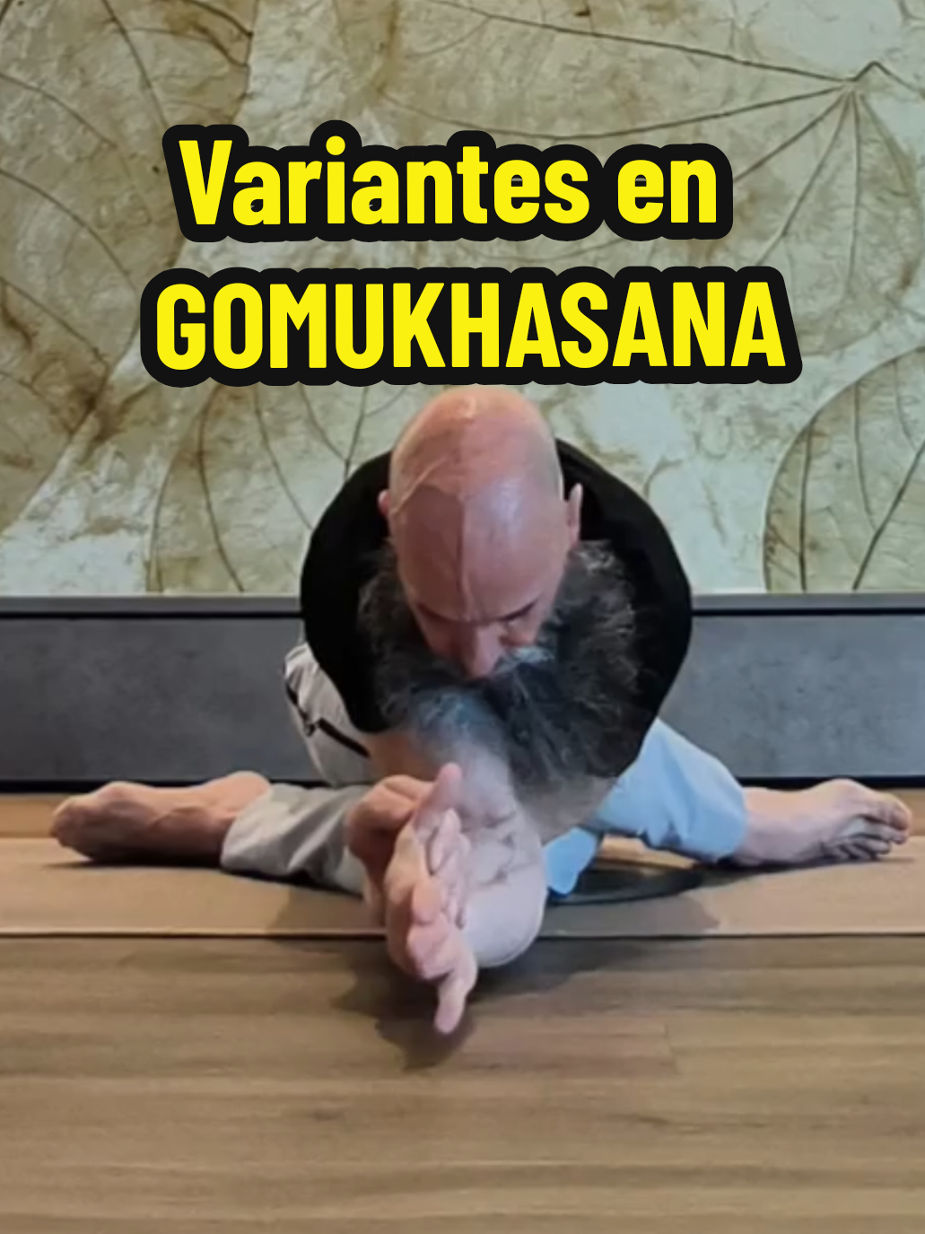 Variantes en la postura de la cara de vaca. GOMUKHASANA  #Yoga  #yogaom #yogahatha #yogahathavinyasa #yogamudra #yogaashtanga #yogapatanjali #yogacore #yogaflow #vinyasayoga 