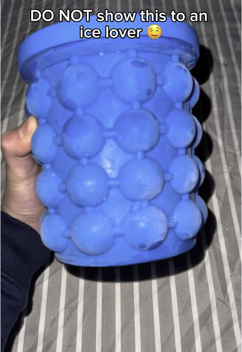 Don show them this! 😮‍💨🧊 #Summer #icemaker #viral #fyp 
