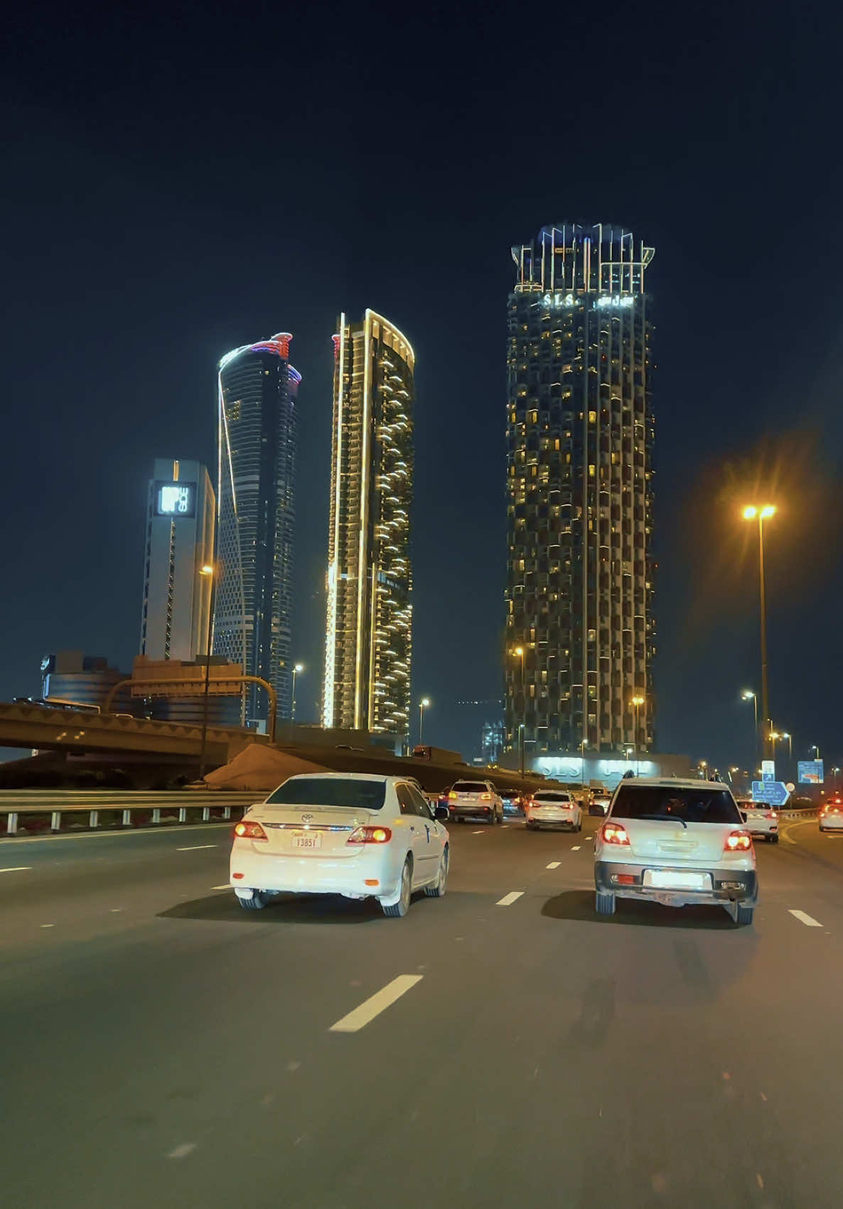 Beautiful night view Dubai 🇦🇪 ##dubai##dubailifestyle##uae##nice##driving##viralreels##viralvideo ‏##travelphotography##trendingreels##travel ‏##foryoupage##foryouoage##fyp##instareels##india ##mumbai#dubai🇦🇪##dubailifestyle##dubai❤️##réel##insta##pakistan#Dubaiofficial_1##sadsong##90s