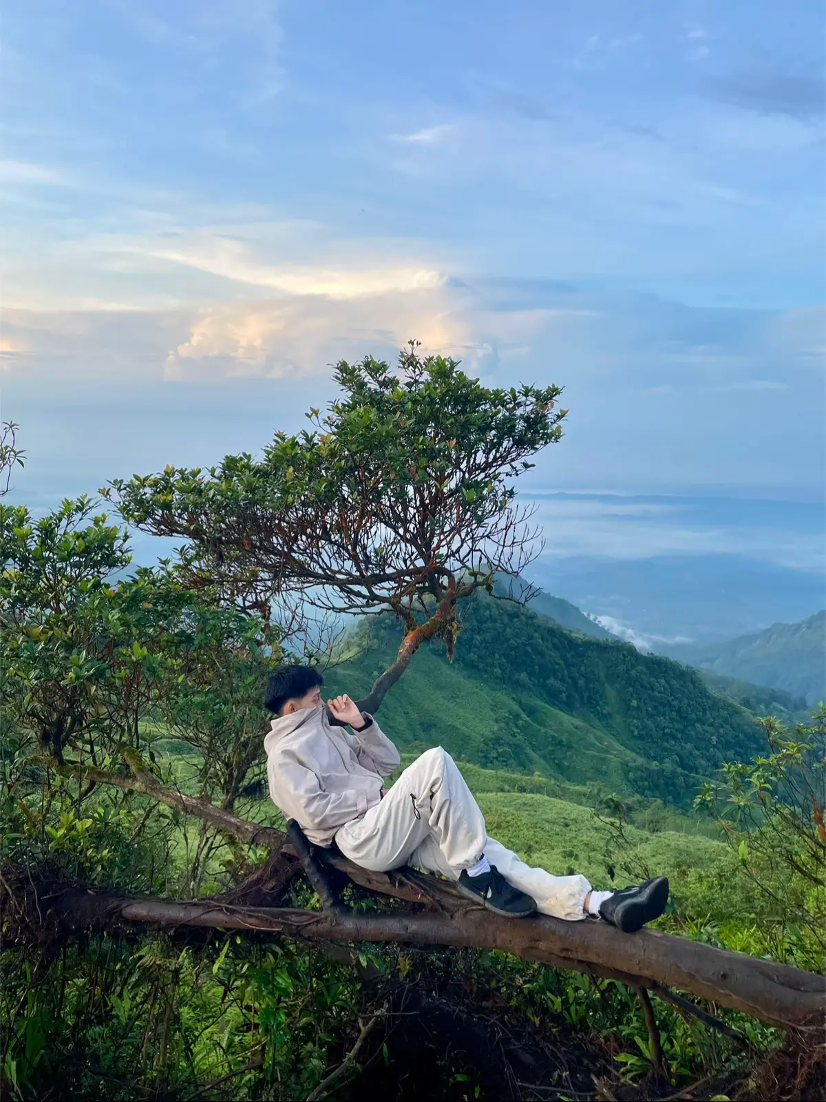 start jam 4 subuh demi sunrise  #gunungbeser #beser #gunbes #gunungbeserpurbalingga #gunung #mountain 