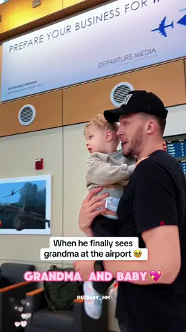 There’s something about that grandma/grandbaby bond🥹😘🥰💕 #grandma #Love #grandkids #grandbaby #cute #adorable #wholesome #funnybaby #funnykids #babyfever #babytiktok #babysoftiktok #kidsoftiktok #toddlersoftiktok #miss 