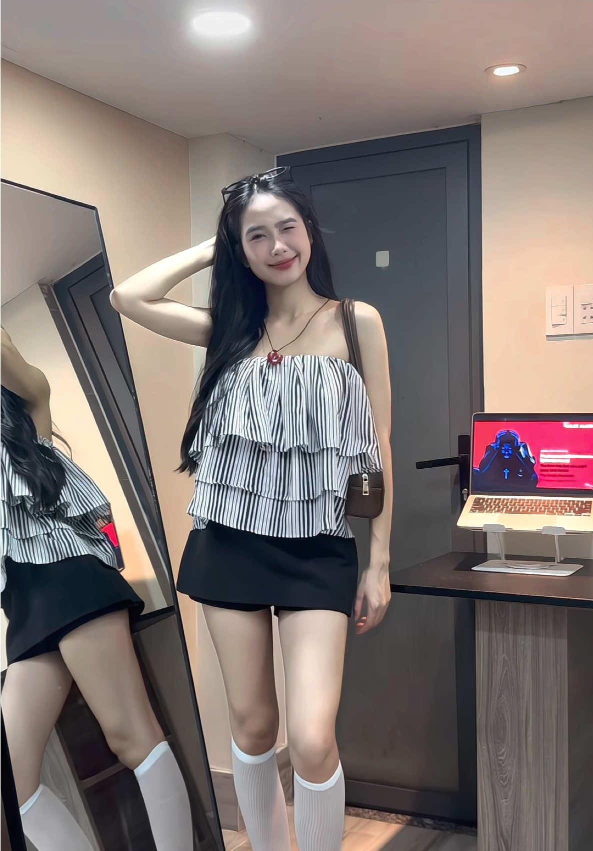 Ưng em trễ vai này nha mặc đc nhiều kiểu lắm @ENKA VIETNAM #oufitideas #fyb #aotrevai #enka #enkavietnam #xh  