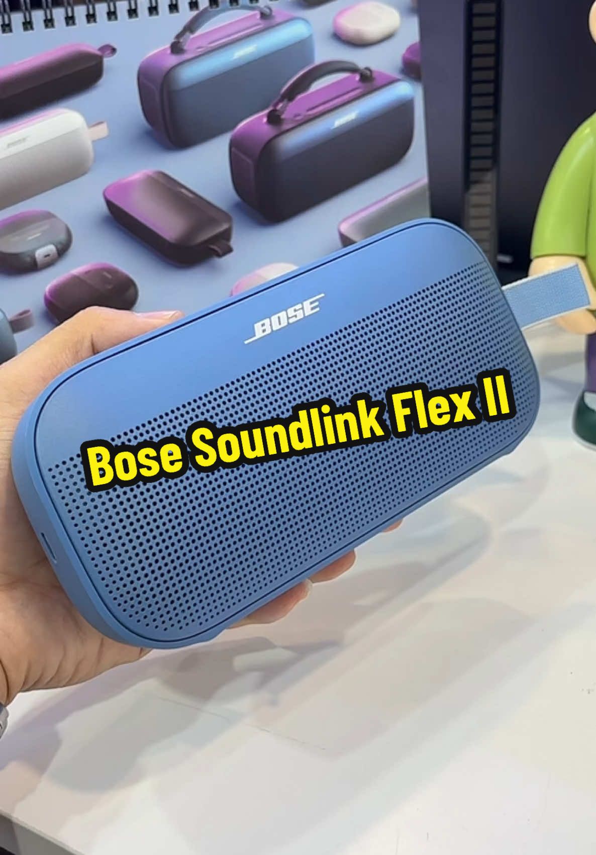 Bose Soundlink Flex II bữa giờ anh chị hỏi nhiều quá em lên clip cho anh chị xem đây ạ ☺️ Flex II có đủ màu nha anh chị ơi 🖤🤍🩵🩷 #bose #flex #loabluetooth #loadidong #loa #mini #sieuthinghenhin #saigonhd #tiktok #xuhuong 