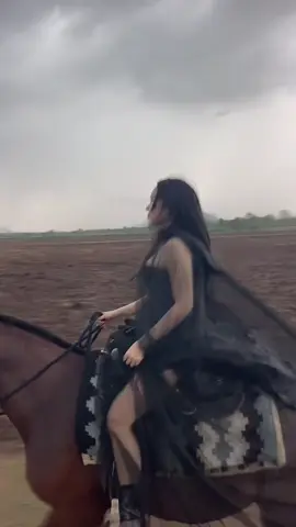#fyp  🐎@เอก ไรเดอร์ #ฟาร์มม้าเชาวณัฏ  ⛰️ #cowgirl 🤠