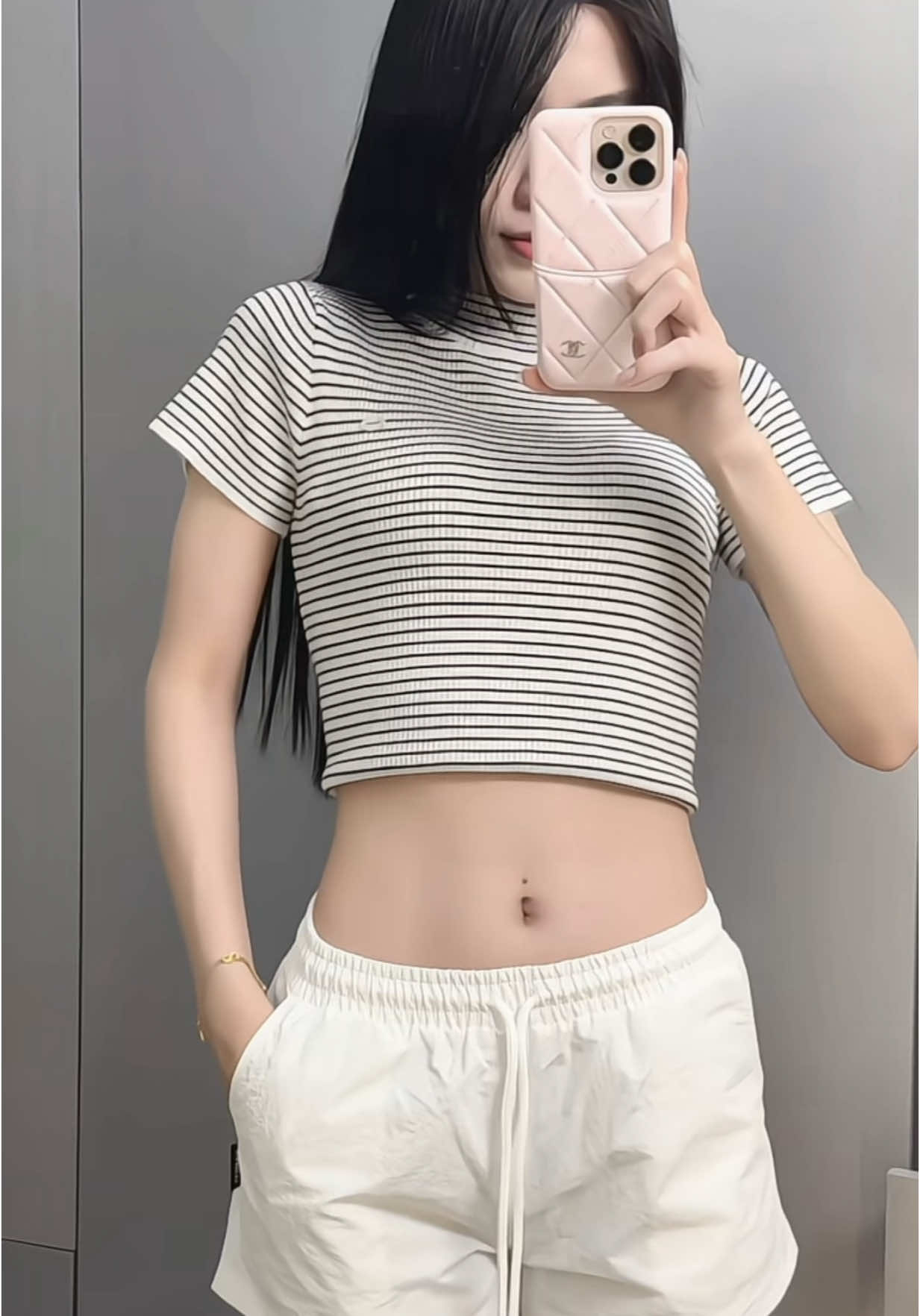 Con quần lên dáng xinhhh quá nên phải up liền =)))