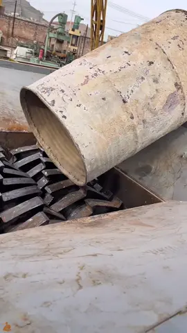 What should l put in it?#satisfying #oddlysatisfying 