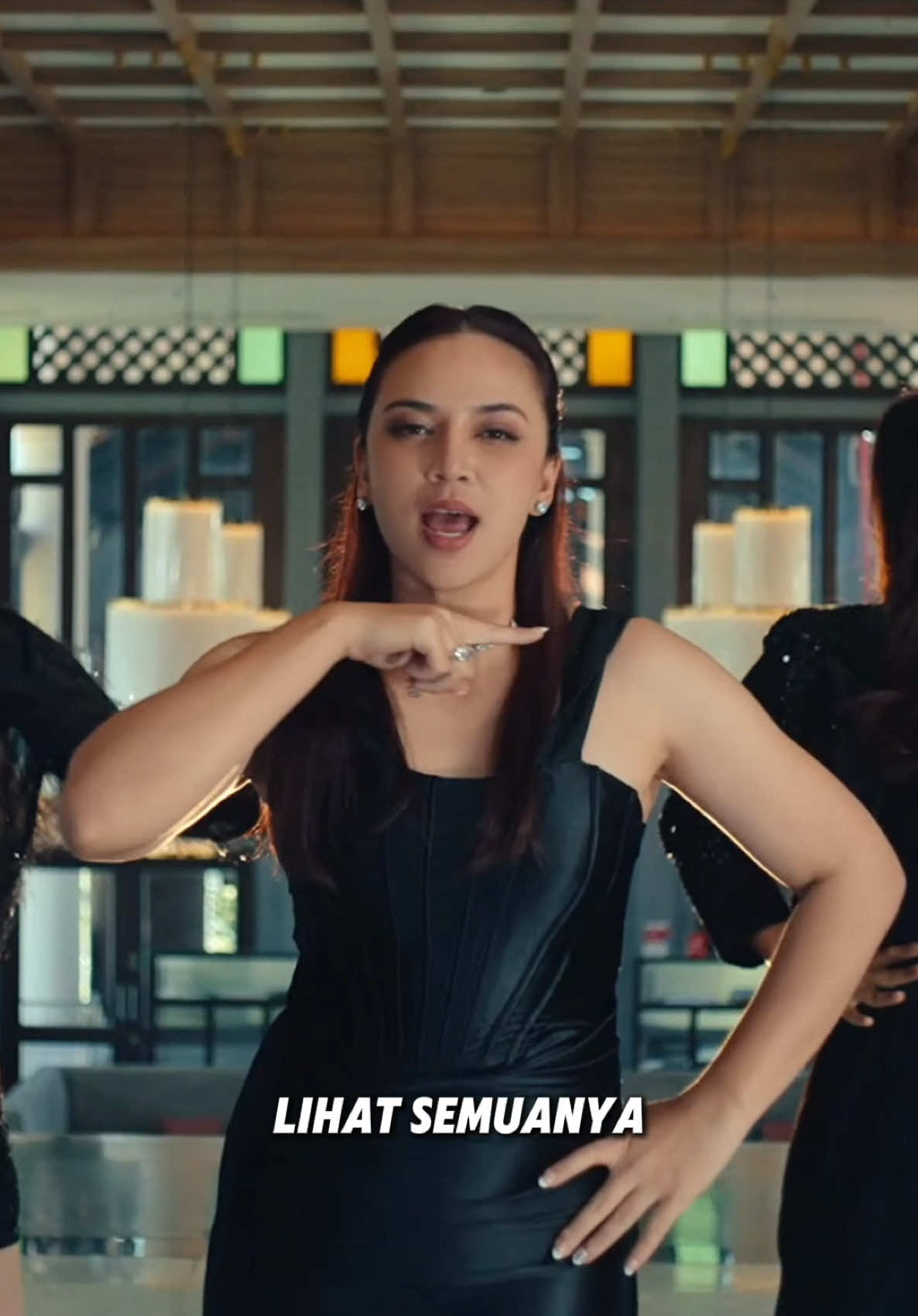 9PM MUSIC VIDEO RELEASE! 🪓💣 #RajaDusta #Bencibencibenci #UniversalMusicMalaysia @universalmusic_my 