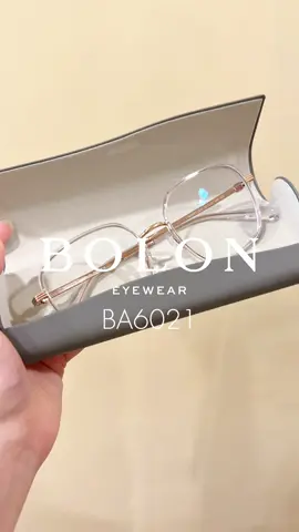 มาแรงแบบฉุดไม่อยู่ กับเลนส์ออกแดดเปลี่ยนสี  สนใจทักหา Giftgreats ได้เลยนะคะ  ✨❤️🤩 #BolonEyewear #giftgreats #แว่นตา #แว่นกันแดด 