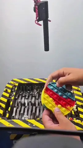 feel relax and comfortable when you watch this video, crush everything #viralvide #viral #viralvideo #fyp #fypシ゚viral #asmr #asmrsounds #asmrvideo #usa #machine #machinegunkelly #satisfyingvideo #fypシ゚viral🖤tiktok #losangeles #creative #🇺🇸 #newyorkcity #california #fypシ 