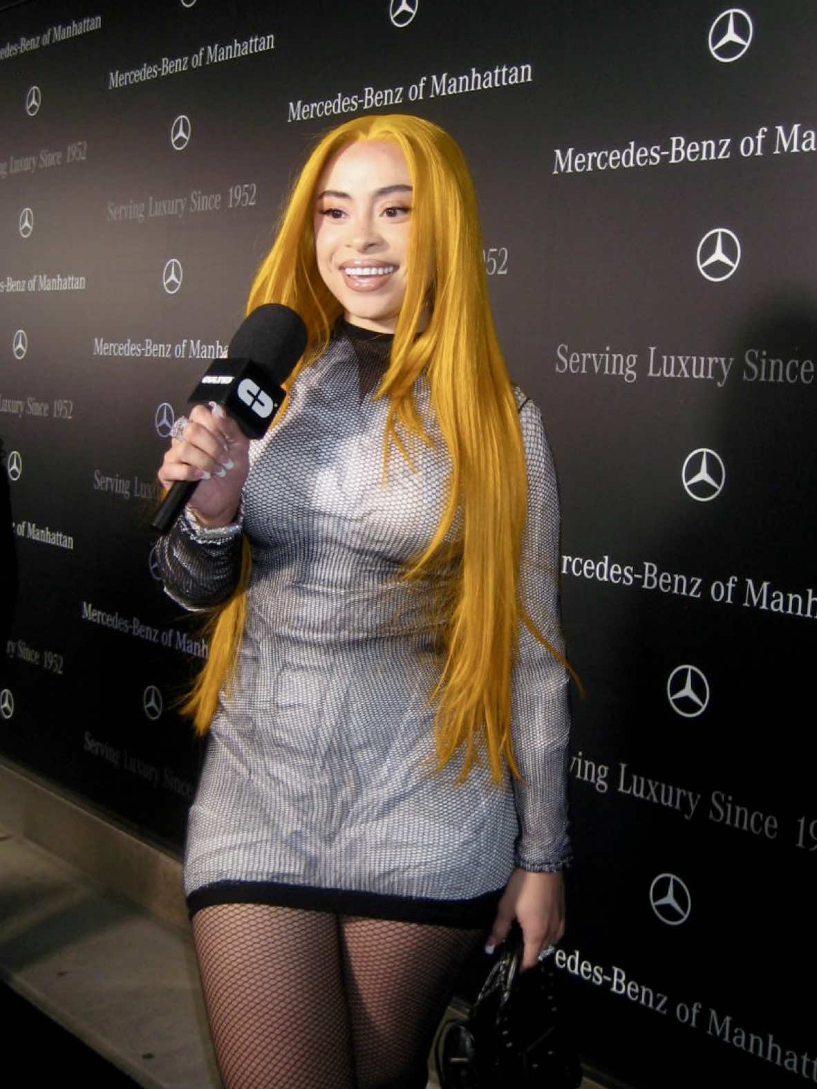Ice Spice is now a car designer 😮‍💨 We linked up with Ice Spice at the world class event in NYC as she unveils her new Mercedes Benz design.  Heres what went down ➡️ #icespice #inhamood #deli  #mercedesbenz #car #gwagon #nyc 