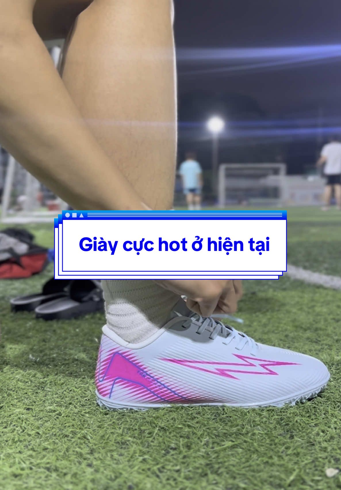 Top 1 giày đá bóng học sinh săn lùng – Mesút Kicks cháy hàng từng giờ!#HotTrend2025 #MesutKicks #GiayHocSinh #DaBongHocDuong #Under200K