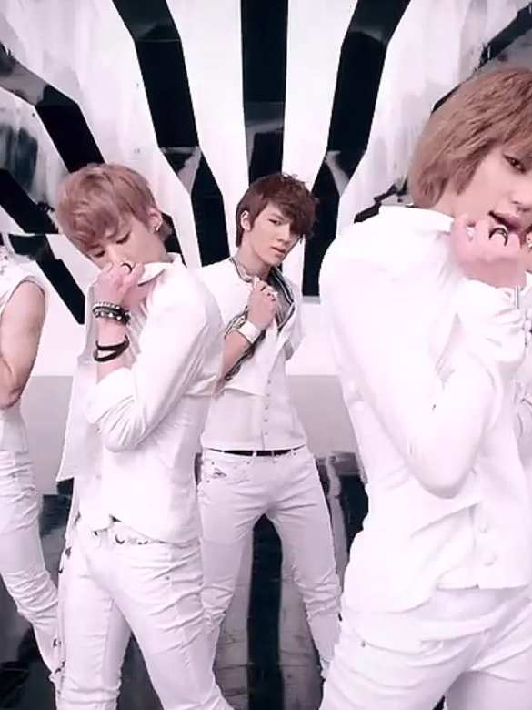 No more perfume on you (2011) #TeenTop #틴탑 #oldkpopsongs #oldkpop #kpop #foryoupage #kmusic #fyp 