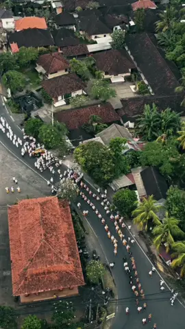 Mendak bagia ring Karya Agung Desa Dalem Sekar Mukti Singapadu - Pura Desa Adat Singapadu - Desa Dalem Sekar Jumat, 18 April 2025 #fyp #viral #drone #bali #budaya #galungan 