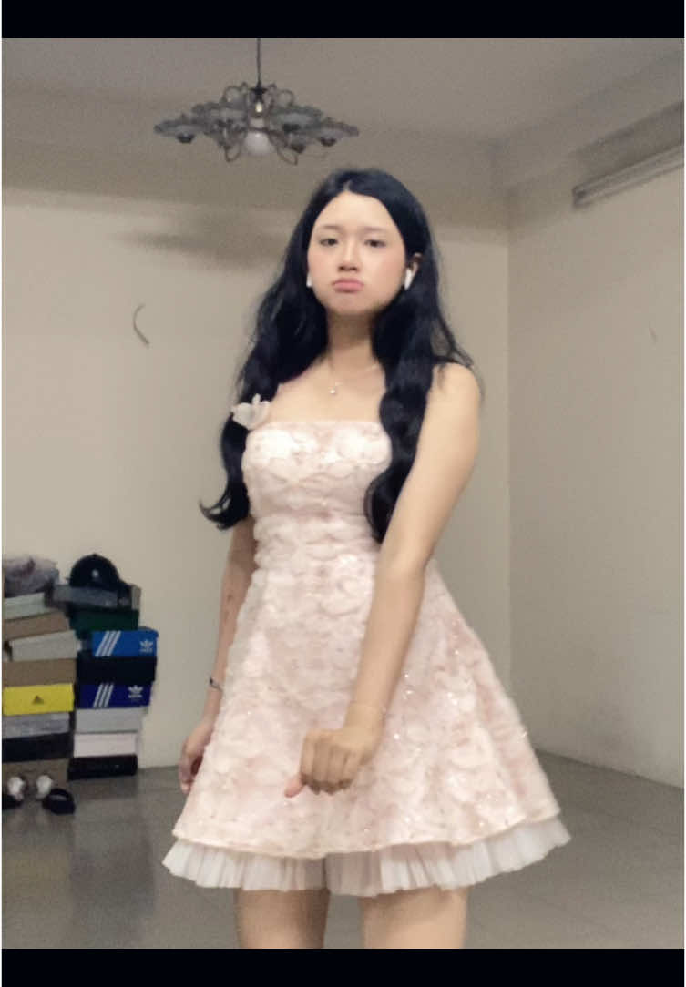 Đang dỗi mà mắc nhảy #tiela