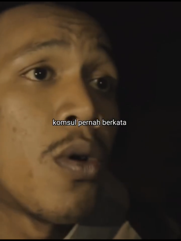 khomsule lagi jatuh cinta. #creatorsearchinsights  #komedingapak  #orangapakorakepenak  #khomsul #ddk #cingire  #viralid #fyf #viral  #fypppppppppppppppppppppp  #filmpendek #hiburanlucu  #lucungakak #lucu  #fyp #viral #reelsvideos❤️🇮🇳 