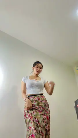 အမေ့သမက် ဘယ်မှာလဲ 😬#tinzartun #officialaccount #⚽️agentမလေးပါဆင့် @Tin Zar Tun 