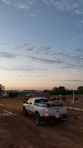 Nice cool morning on the job site this Good Friday! #construction #concrete #sunrise #worktruck #concretepumppartners #thomasconcrete #smithworks #fyp #dodge 