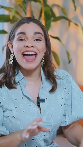 RETO BÍBLICO DÍA 5✨ Comenta con un 🩷 si ya realizaste tu reto de hoy. ✨VERSÍCULO: Juan 18:30 ✨Reto: Escribe esa carga que necesitas dejar en la cruz. Después de romper el papel fisico, en la guia escribe: Jesús ya cargó con esto por mí______ Soy libre de_______ ✨Acción de hoy: Escribe en una hoja lo que te pesa. Luego rómpelo y di: “Jesús ya lo cargó.”