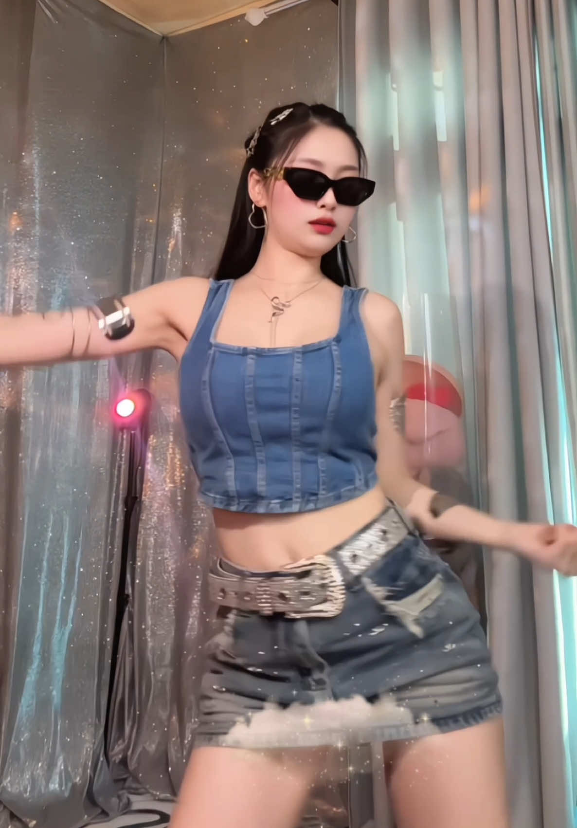 Vậy thì em xin 🫣 #idol #idollive #livestream #dance #livenhaytheoquatang 