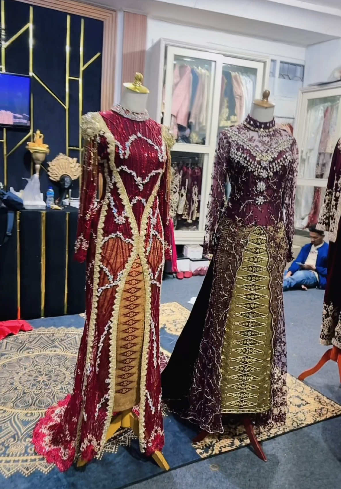 Kebaya koleksi terbaru  lagi viral banget di andika pelaminan  #pelaminan #urangminang #bajupengantin #kebaya #kebayapengantin #busanapengantin #viral #viralvideo 