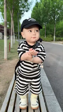 #quanaobetrai #phoidoxinh #setbetrai #thoitrangchobe #xuhuongtiktok 