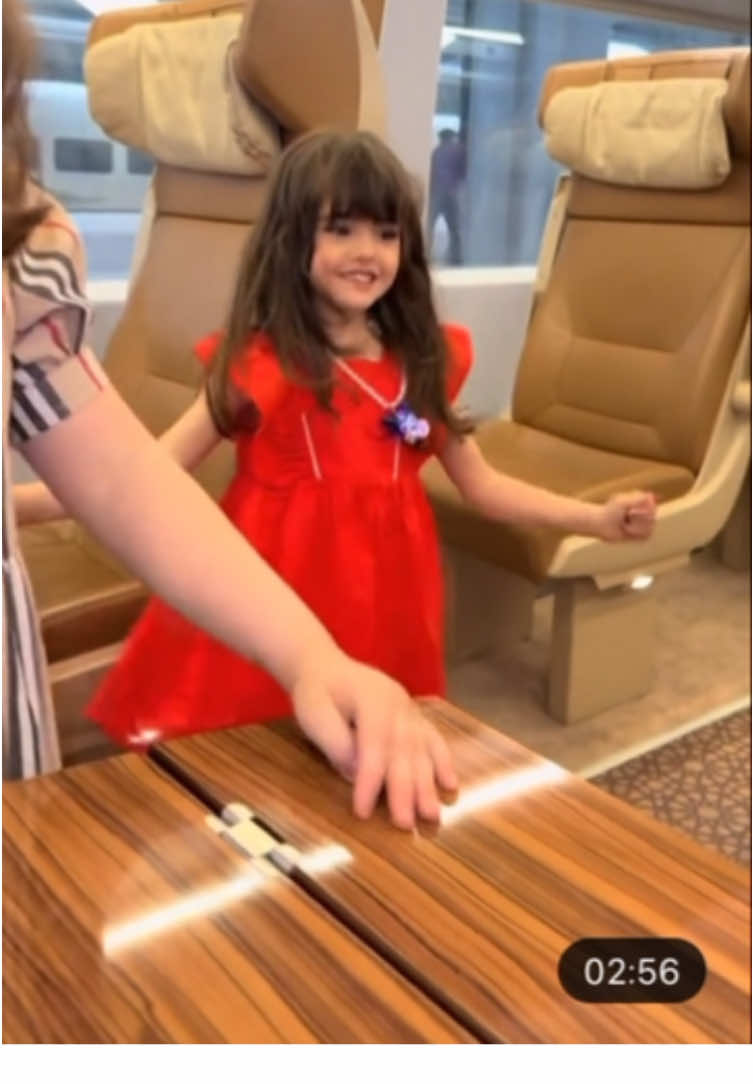 لقطه لماريا بسلو حسب طلب 💞 ._. الشروط بالمثبت❕ ._. @mariaacataleya @mariacataleya ._. ماسامح تدخلون على الحسابات اللي امنشنها❕ ._. #ماريا_اجمل_طفله #كتاليا_اجمل_طفله #ماريا_وكتاليا_لنجد 