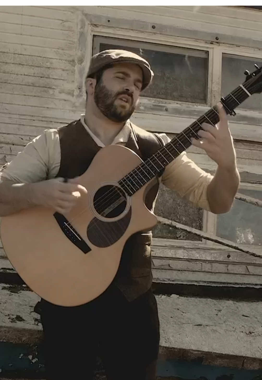 I’M SHIPPING UP TO BOSTON by @Dropkick Murphys - with X1 Pro Max by @ENYA MUSIC and WX503 wireless by @Swiff Audio  #fyp #music #guitar #fingerstyle #acoustic 