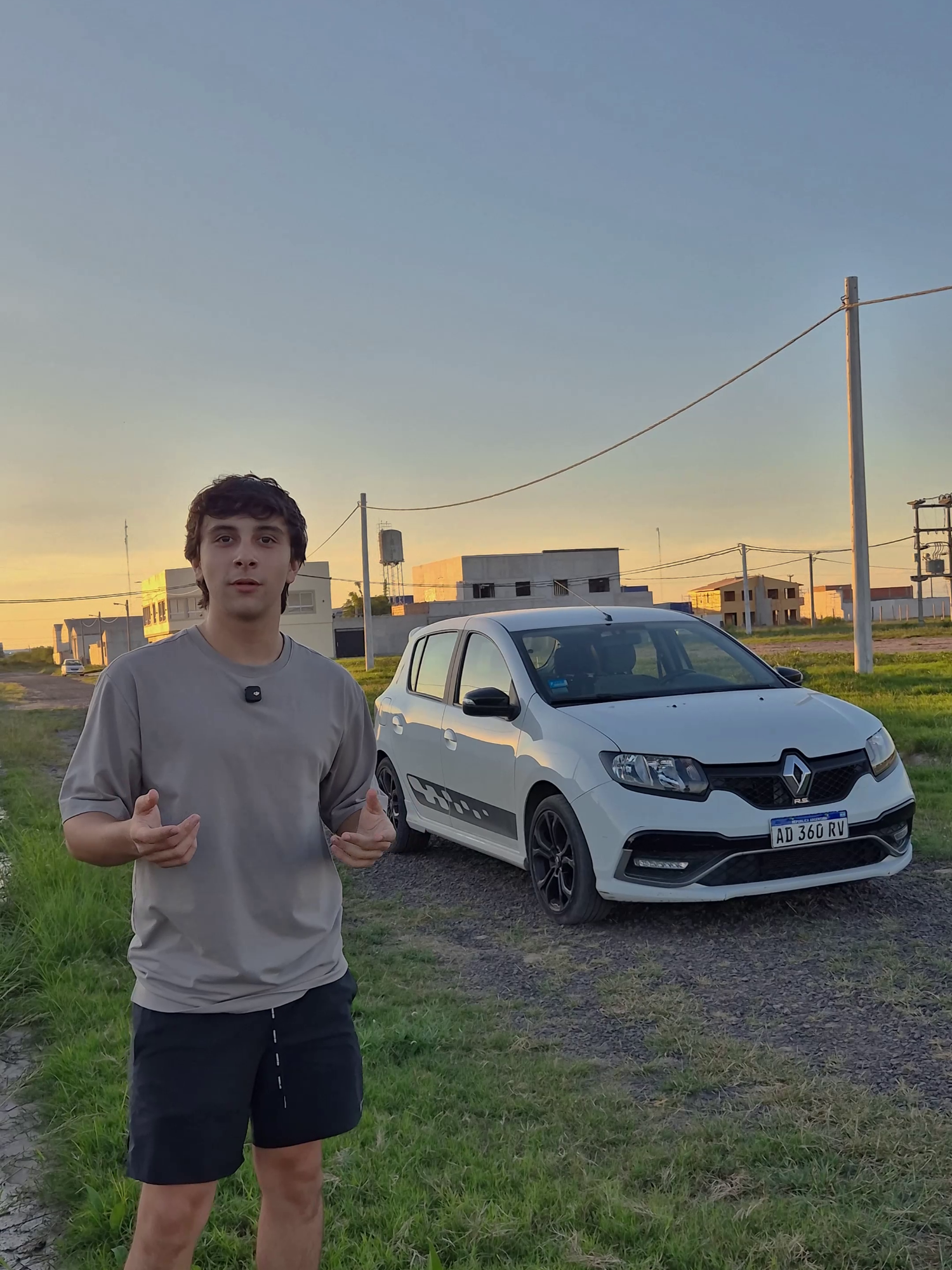 La gente que no sabe son los unicos que le tiran hate al Sandero RS pero es un HH hecho y derecho. Semejante nave #sanderors #hothatch #golfgti #renault #fyp #foryoupage
