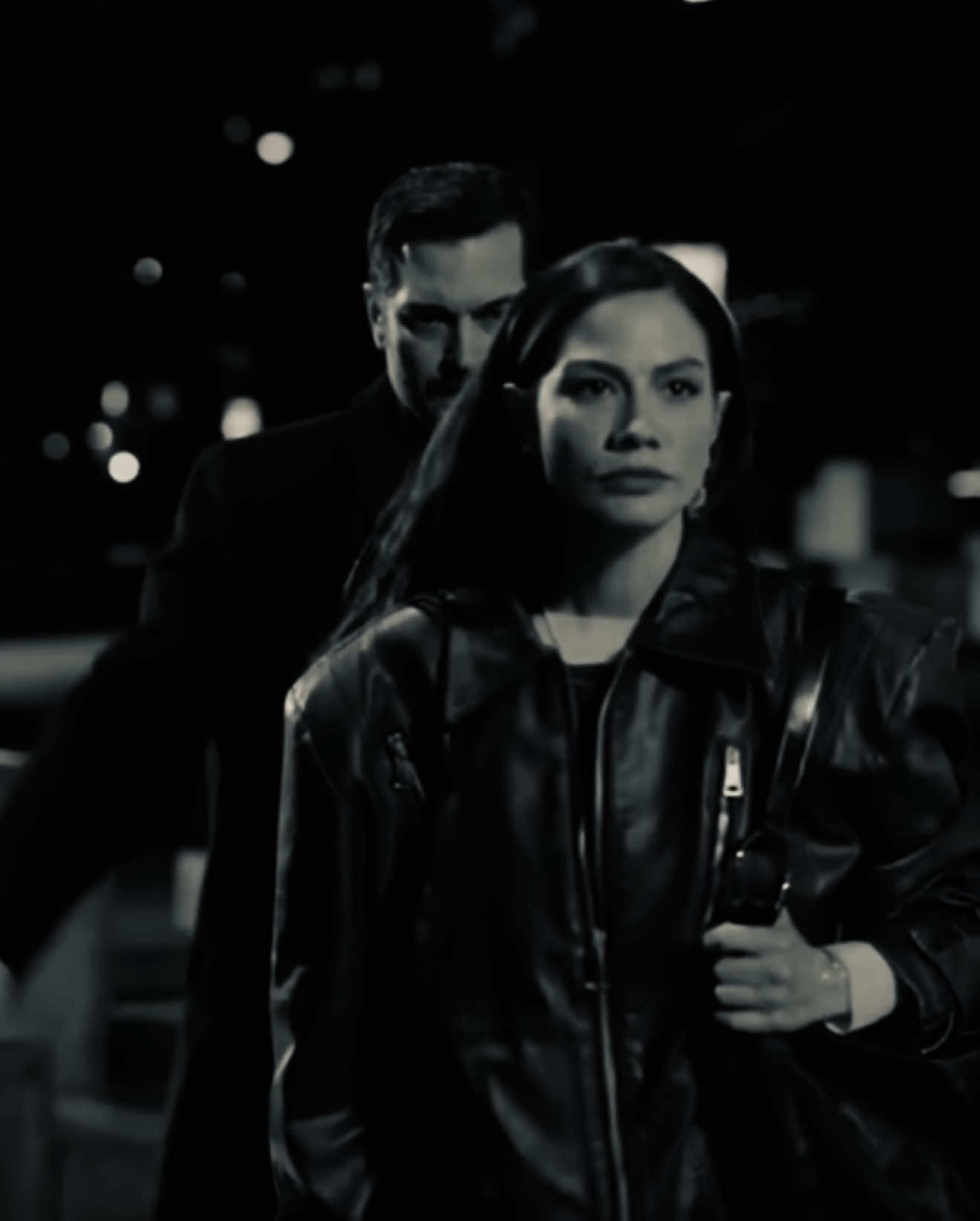 يضحكني كيف متملكها من الحين  😭😭 #اشرف #حلم_اشرف #اشرف_نيسان #اشرف_رويا #cagatayulusoy #eşrefrüya #demetozdemir #ديميت_أوزديمير #شاتاي_اولسوي #foryoupage #fypシ゚ #fypシ゚ #foryou 