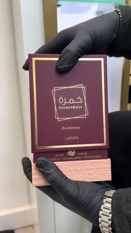 Lattafa Khamrah Dukhan – rich, warm, spicy and absolutely intoxicating. Perfect for evenings, special occasions & those who love bold scents. #Lattafa #KhamrahDukhan #ArabianPerfume #PerfumeTok #FragranceReview #UnisexPerfume #LuxuryFragrance #FragranceOfTheDay 