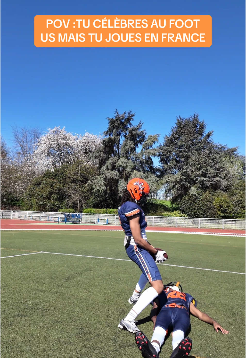 Ça manque un peu de show en France 👀 #pourtoi #fyp #footusfrance #humour 